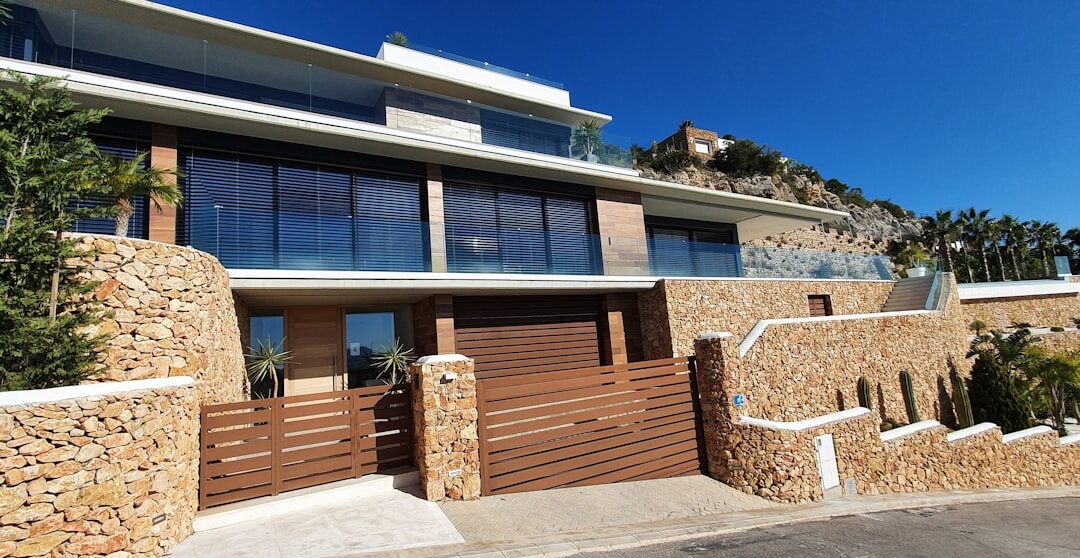 luxury villa exterior